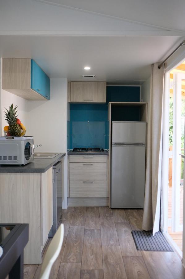 Mobil Home XXL 4 chambres / Domaine d'Oléron Foulerot Exterior foto